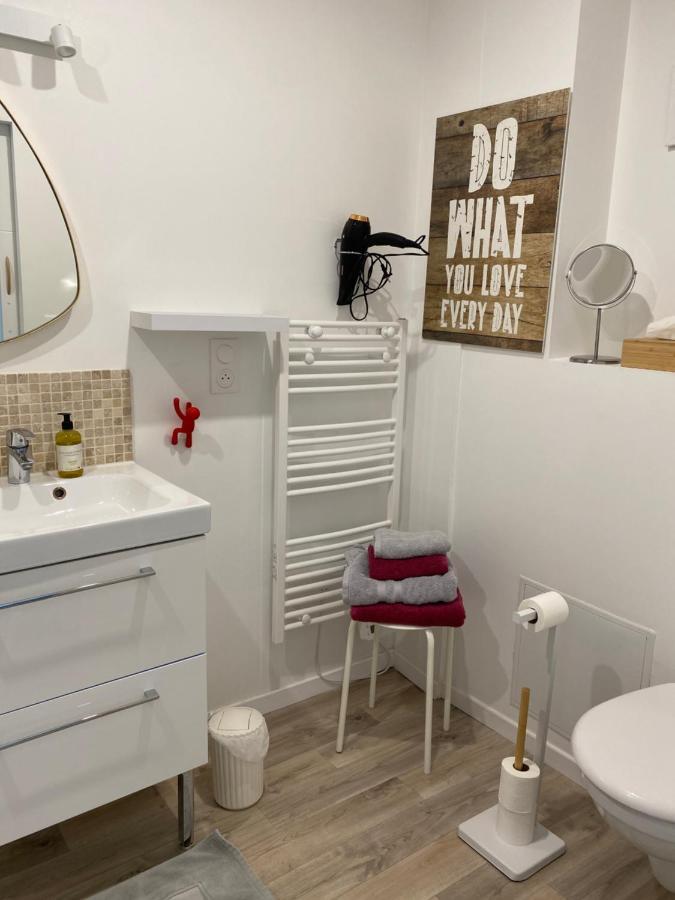 Bed and Breakfast Cote Court Л'Иль-сюр-ла-Сорг Экстерьер фото